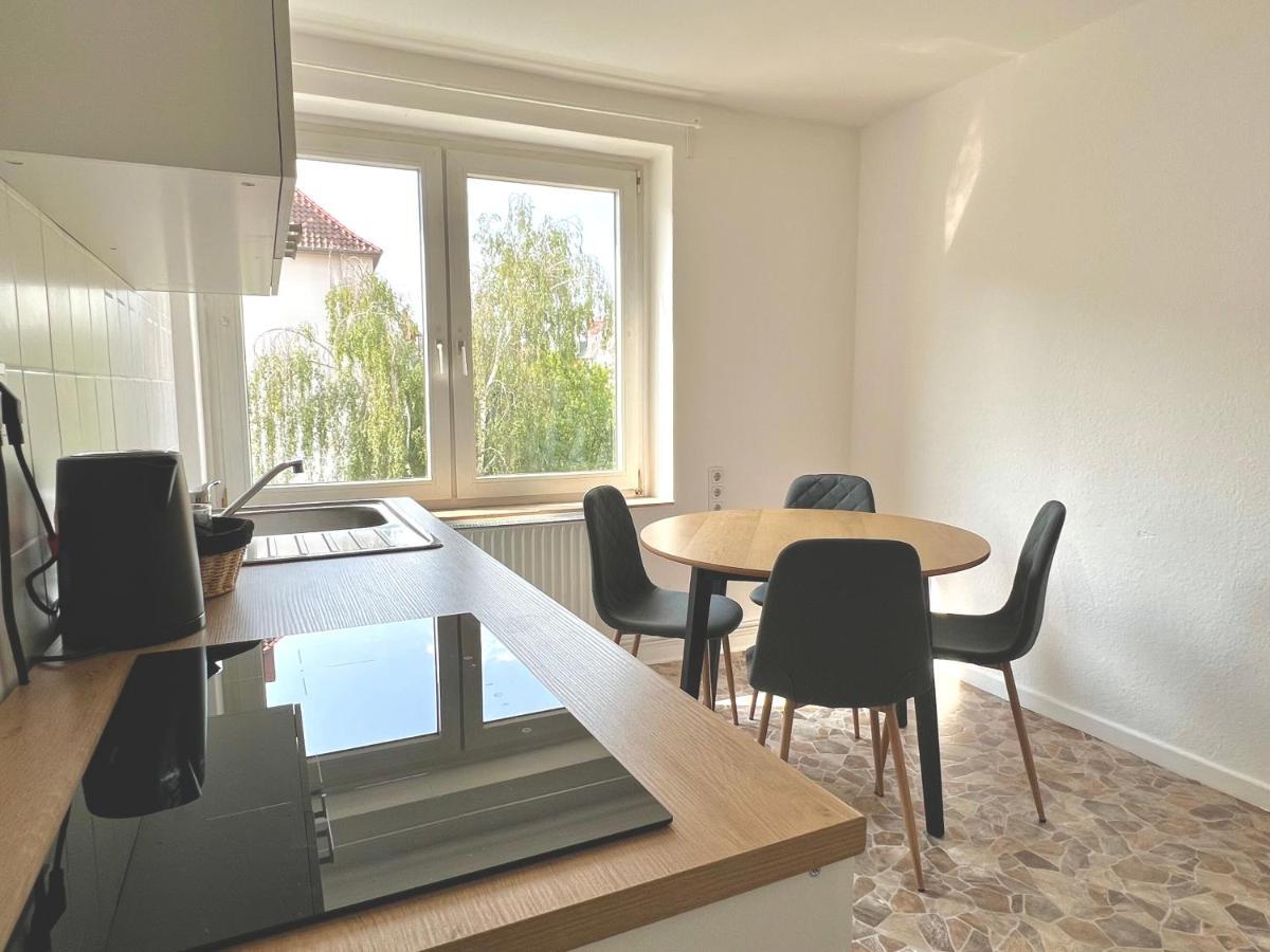 Doppelbett Unterkunft Vahrenwald-List Hanover Exterior photo
