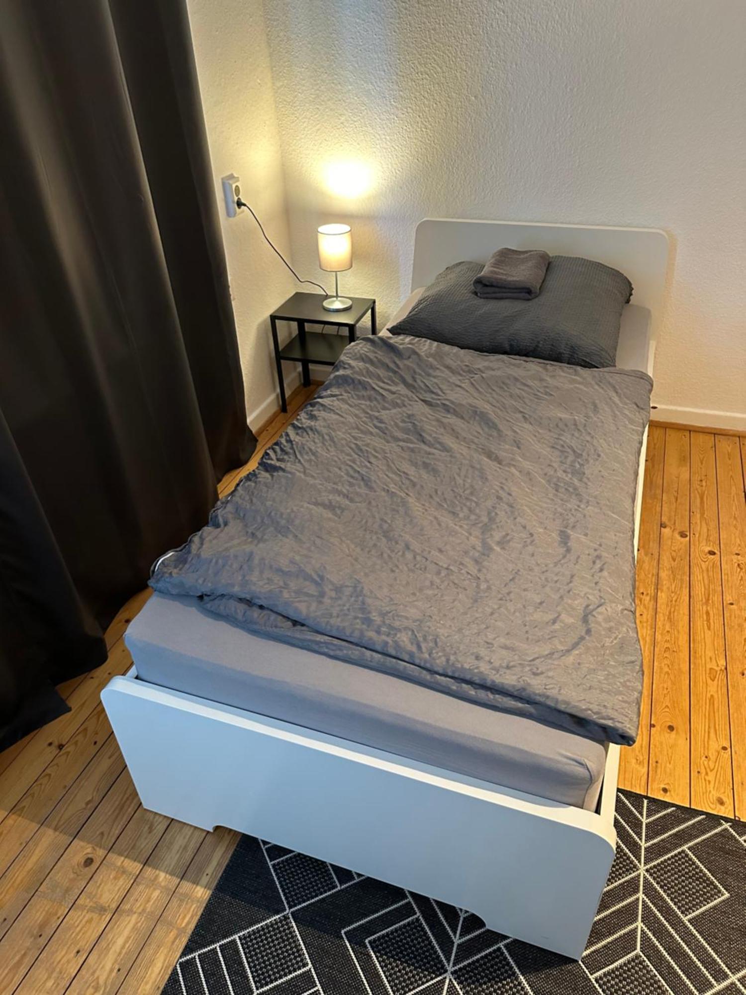 Doppelbett Unterkunft Vahrenwald-List Hanover Exterior photo