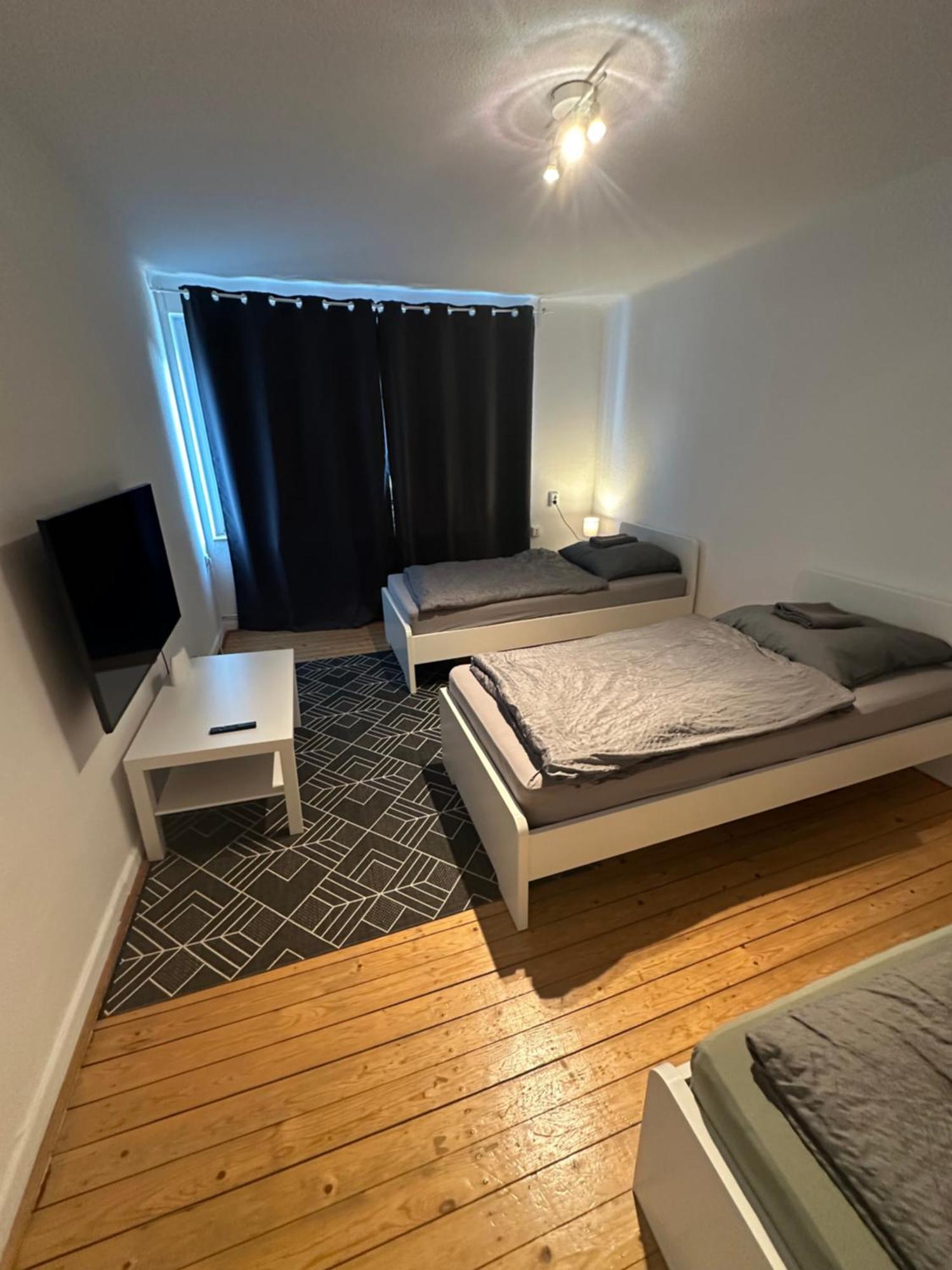 Doppelbett Unterkunft Vahrenwald-List Hanover Exterior photo