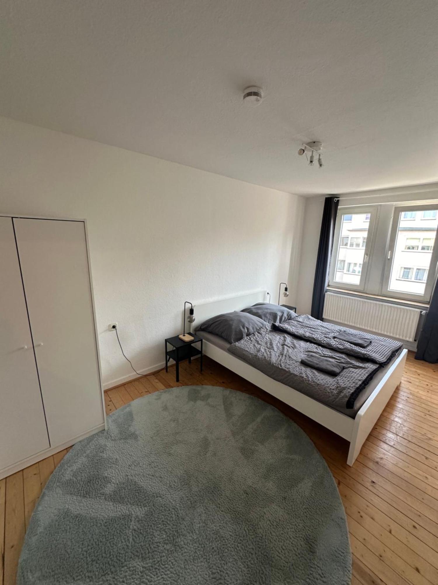 Doppelbett Unterkunft Vahrenwald-List Hanover Exterior photo