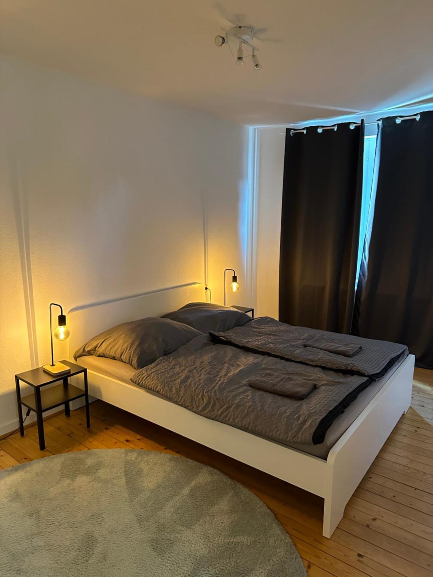 Doppelbett Unterkunft Vahrenwald-List Hanover Exterior photo